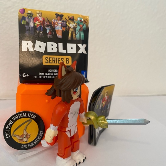Roblox Series 8 Wisp Figure With Virtual Code - Picture 4 of 8
